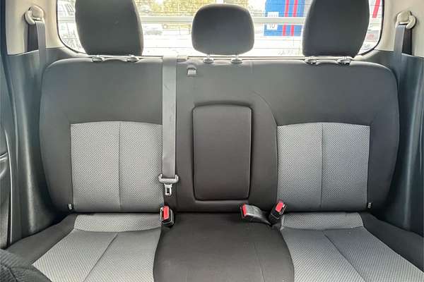 2022 Mitsubishi Triton GLX MR 4X4