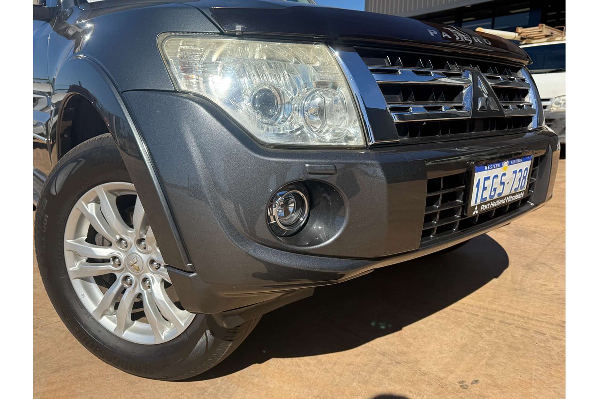 2013 Mitsubishi Pajero Exceed NW