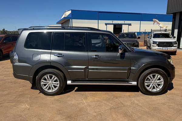 2013 Mitsubishi Pajero Exceed NW