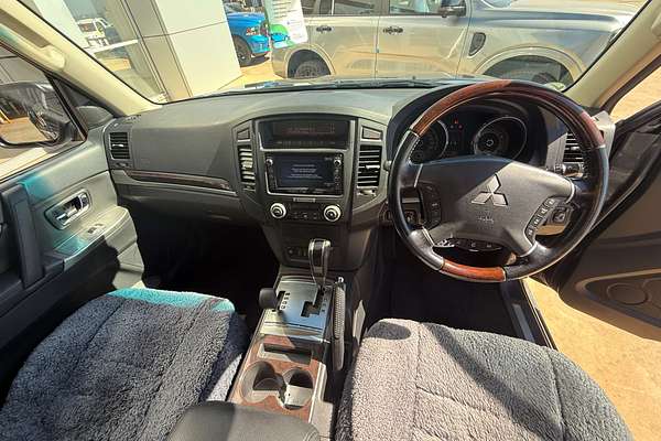 2013 Mitsubishi Pajero Exceed NW