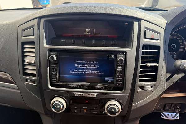 2013 Mitsubishi Pajero Exceed NW