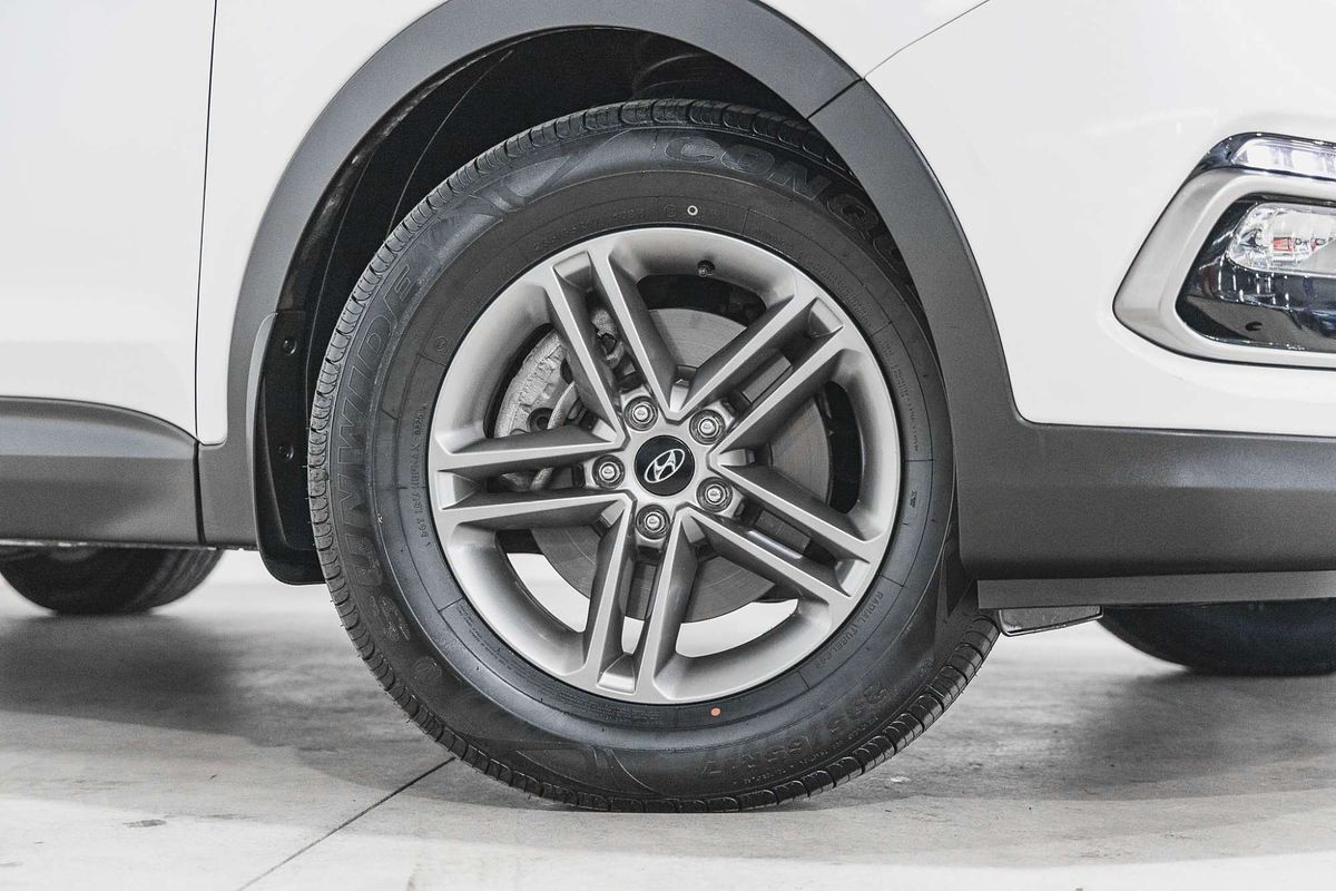 2017 Hyundai Santa Fe Active DM5 Series II