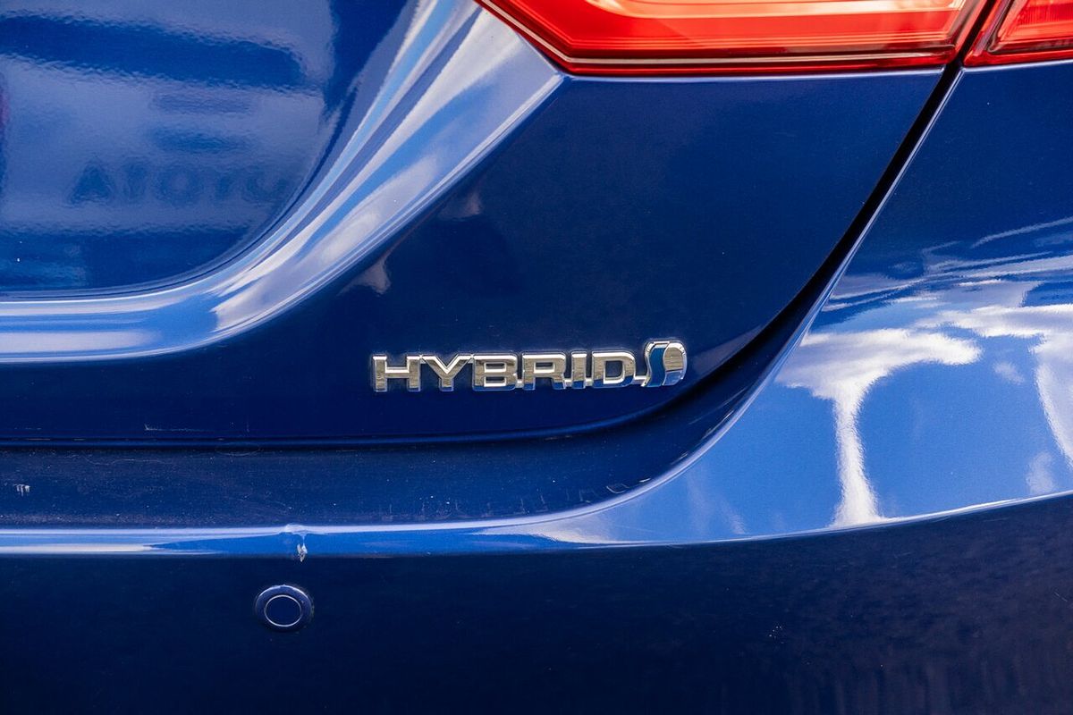 2022 Toyota Camry Hybrid