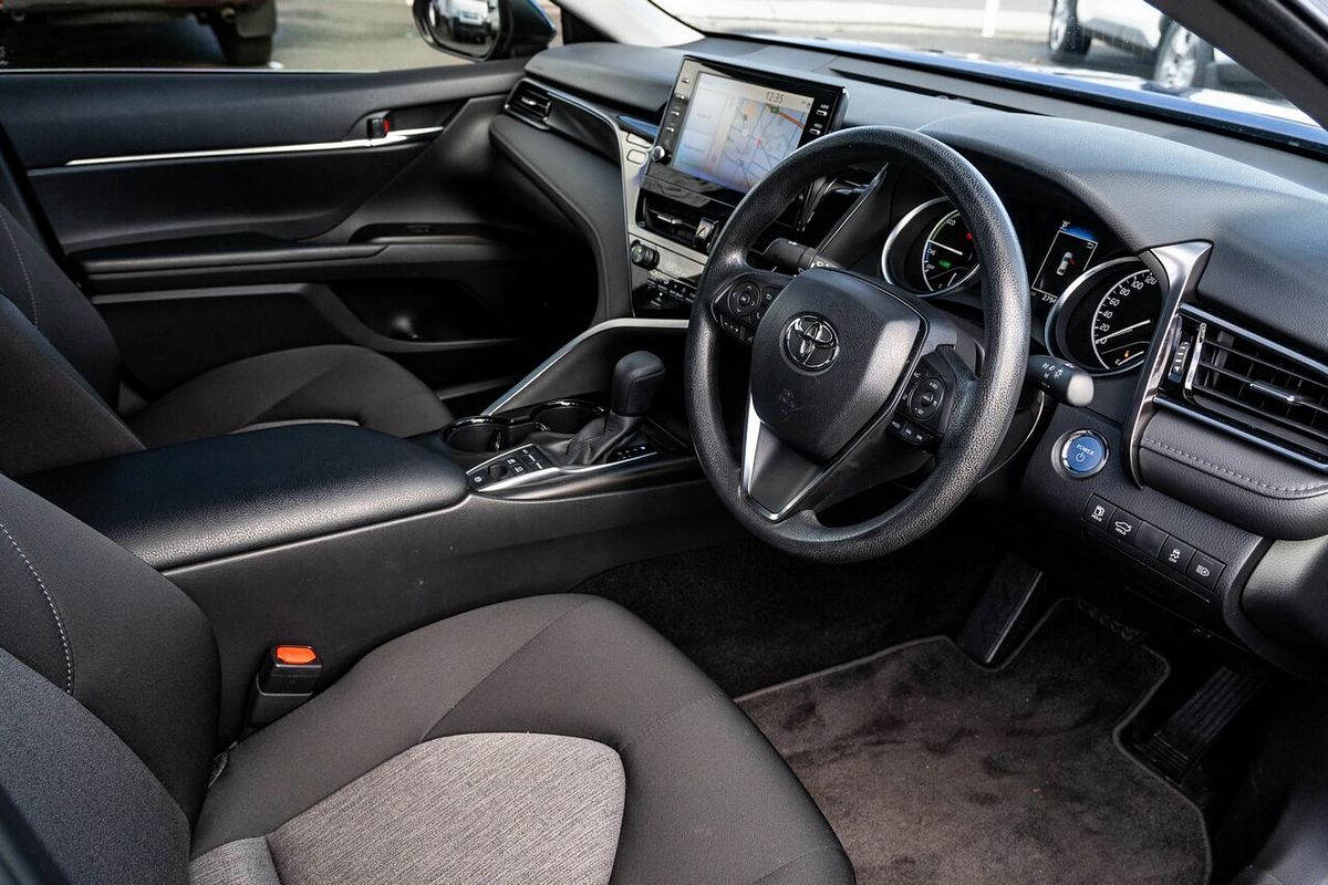 2022 Toyota Camry Hybrid