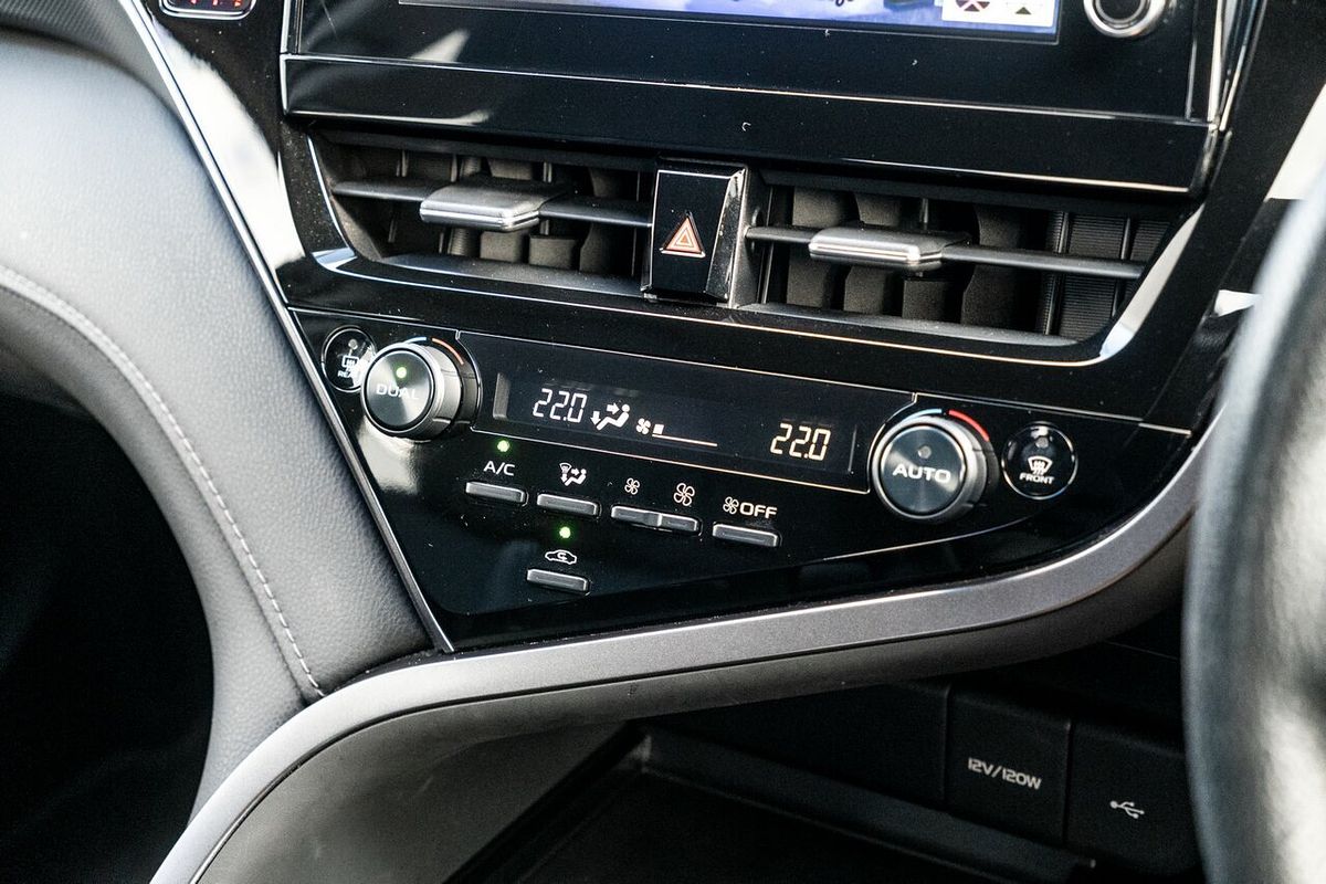 2022 Toyota Camry Hybrid