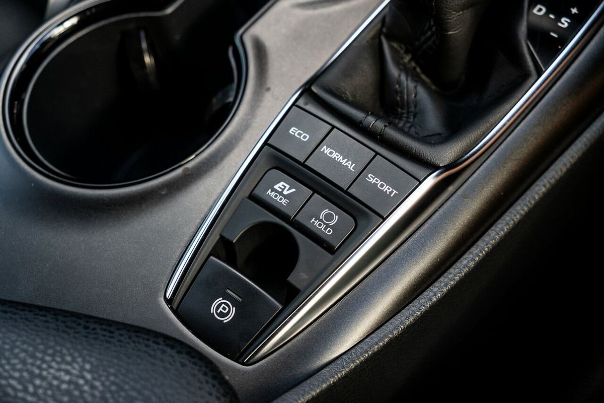 2022 Toyota Camry Hybrid