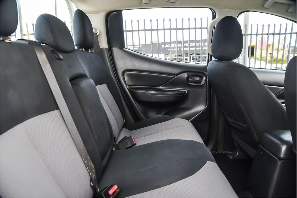 2018 Mitsubishi Triton GLX MR 4X4