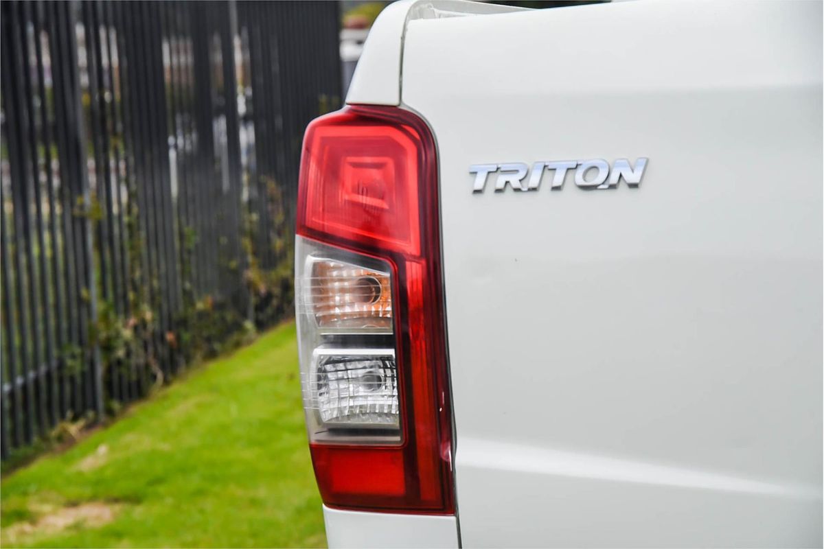 2018 Mitsubishi Triton GLX MR 4X4