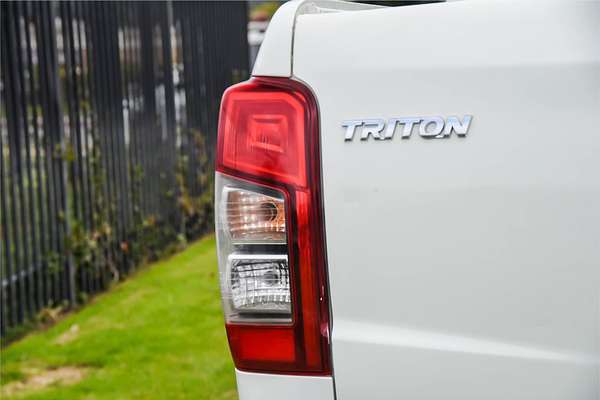 2018 Mitsubishi Triton GLX MR 4X4