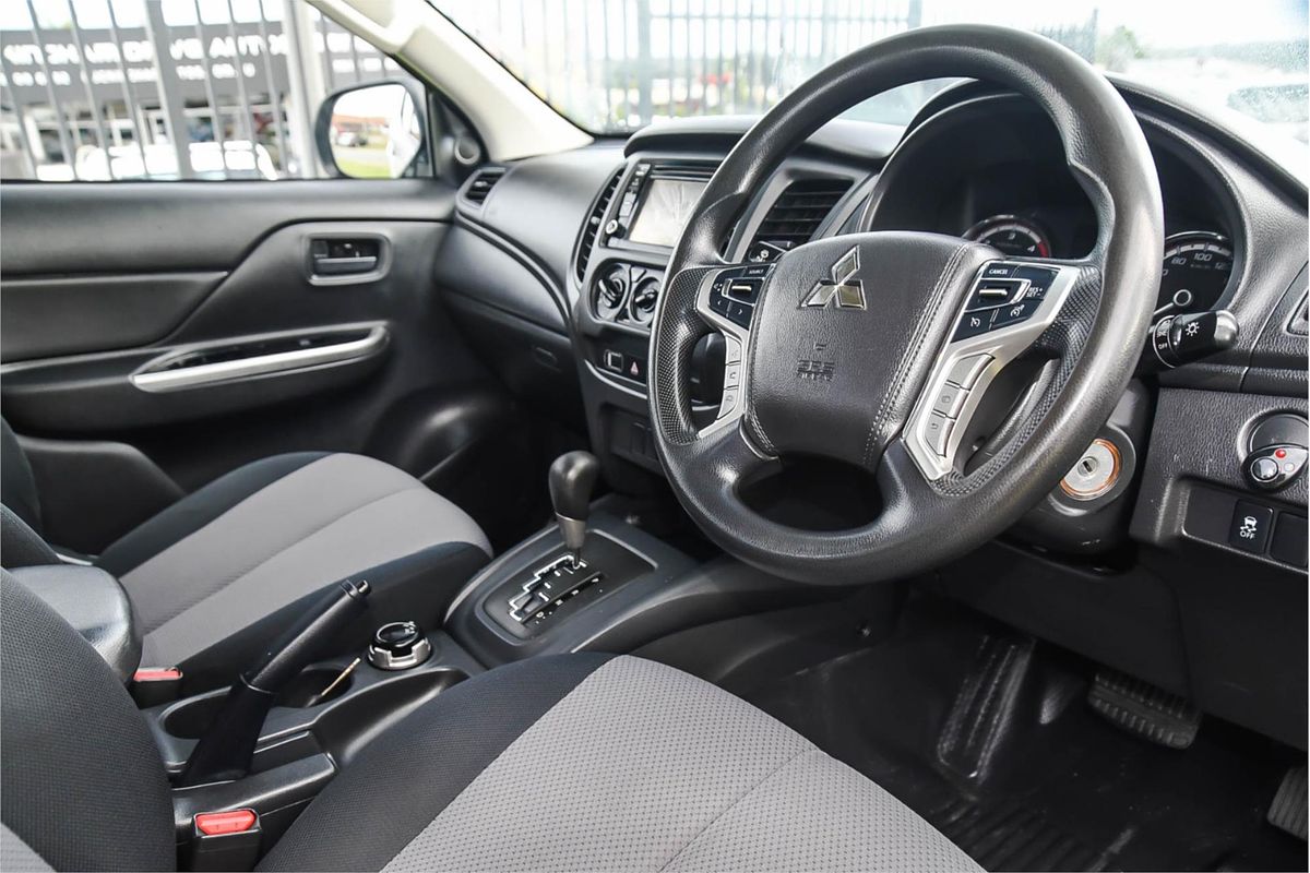 2018 Mitsubishi Triton GLX MR 4X4
