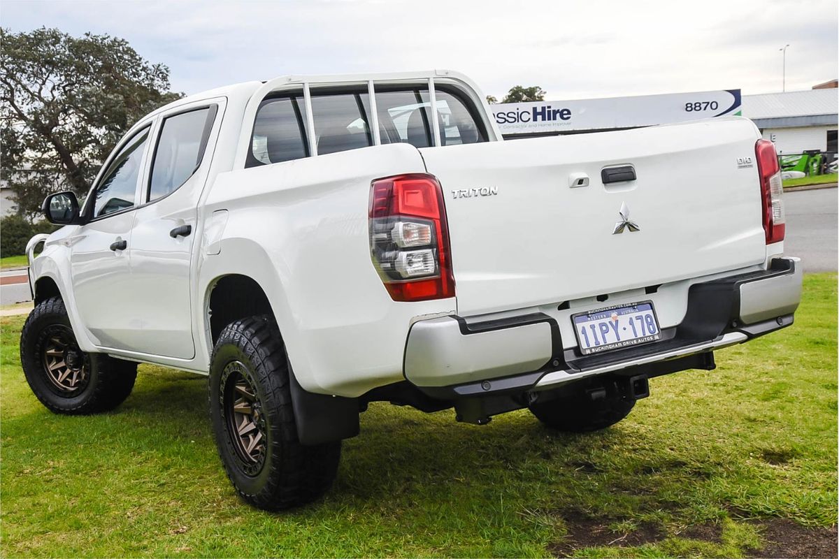2018 Mitsubishi Triton GLX MR 4X4