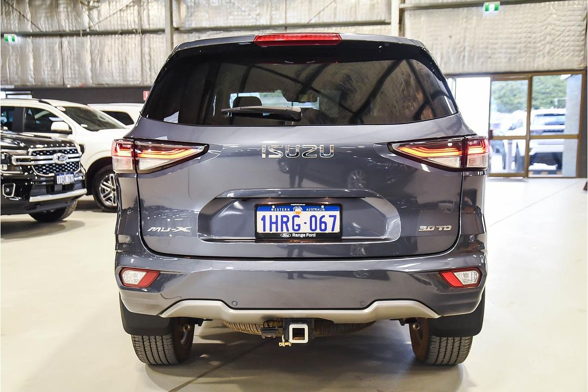 2022 Isuzu MU-X LS-T