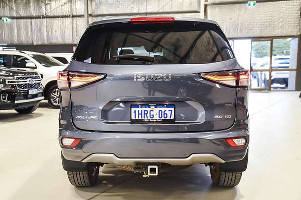 2022 Isuzu MU-X LS-T