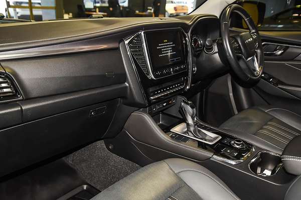 2022 Isuzu MU-X LS-T
