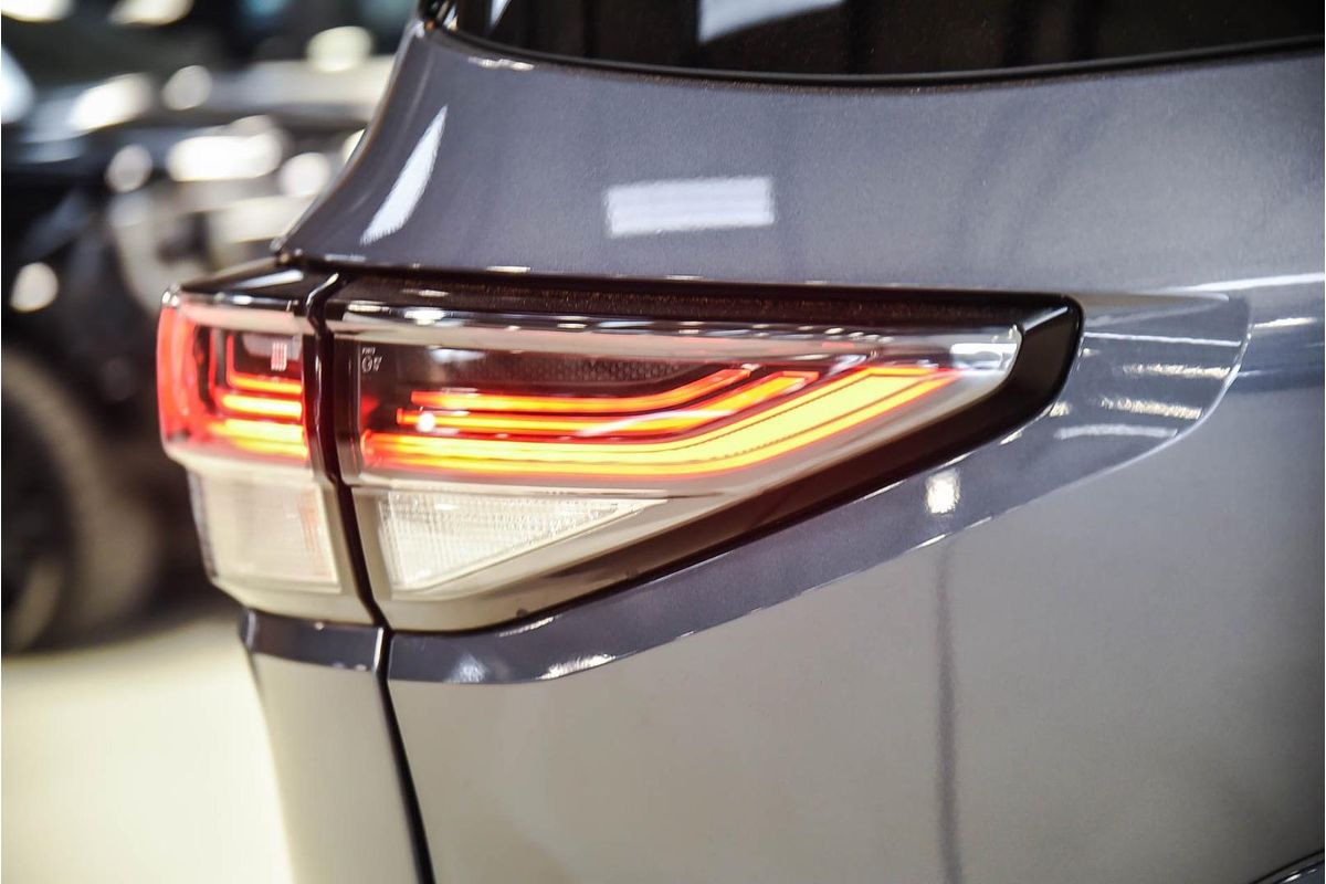 2022 Isuzu MU-X LS-T
