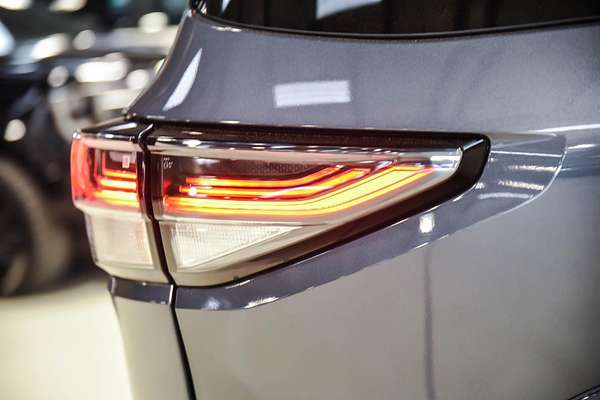 2022 Isuzu MU-X LS-T