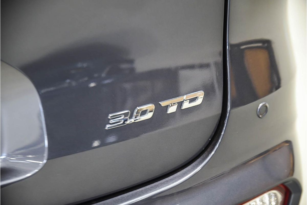 2022 Isuzu MU-X LS-T