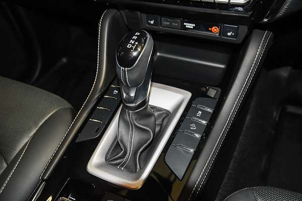 2022 Isuzu MU-X LS-T