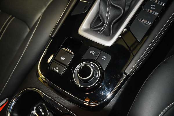 2022 Isuzu MU-X LS-T