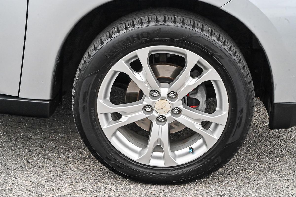 2013 Mitsubishi Outlander Aspire ZJ