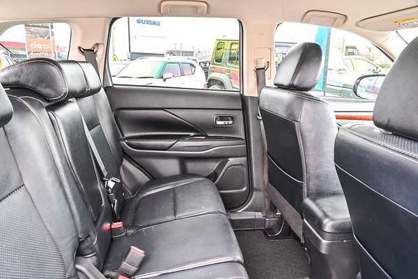 2013 Mitsubishi Outlander Aspire ZJ