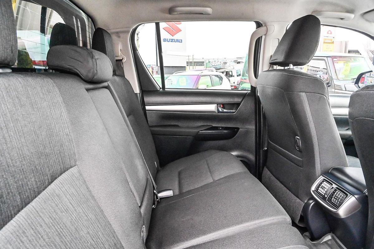 2021 Toyota Hilux SR5 GUN126R 4X4