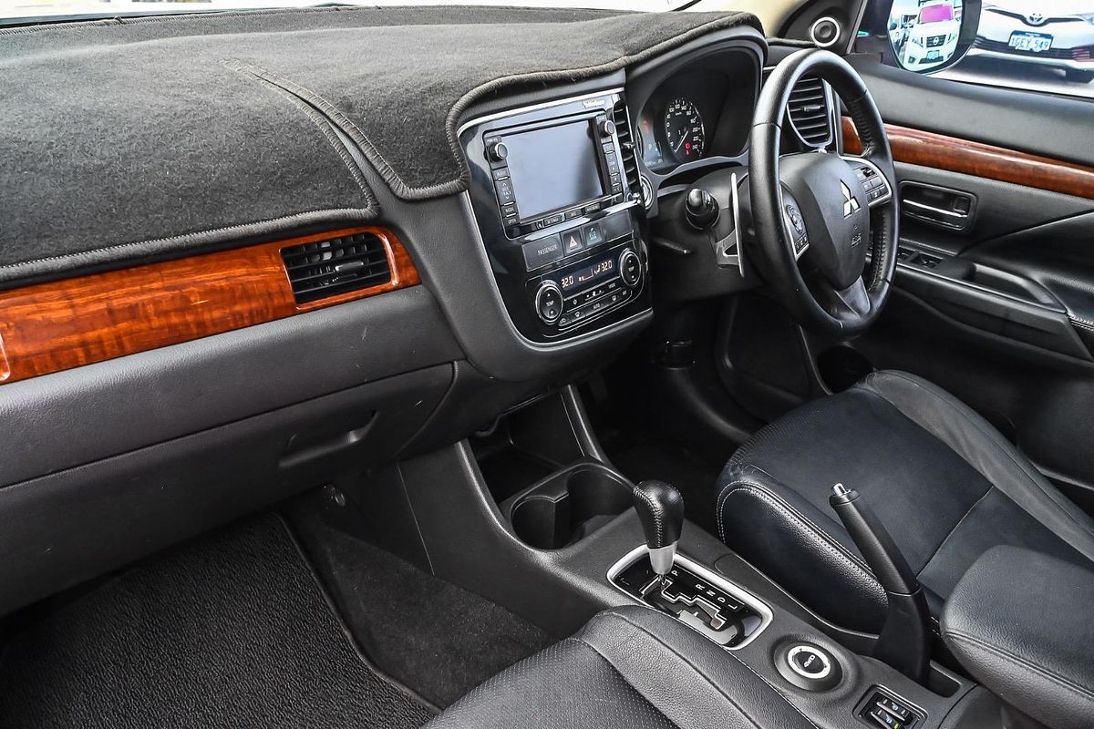 2013 Mitsubishi Outlander Aspire ZJ