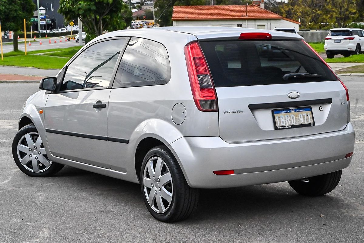 2004 Ford Fiesta LX WP
