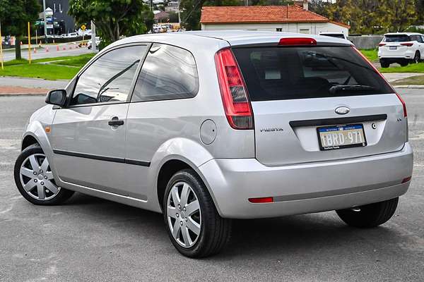 2004 Ford Fiesta LX WP