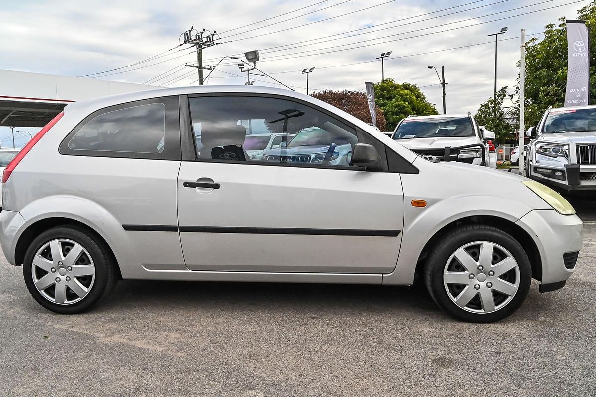 2004 Ford Fiesta LX WP