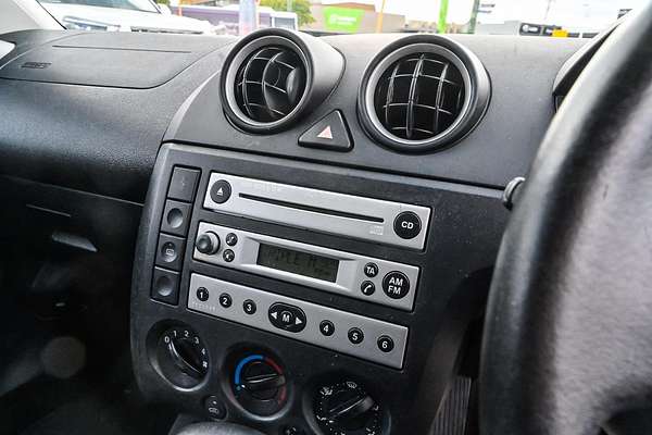 2004 Ford Fiesta LX WP