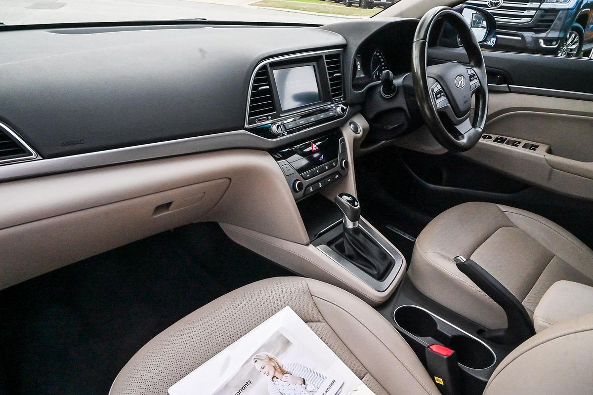 2018 Hyundai Elantra Elite AD