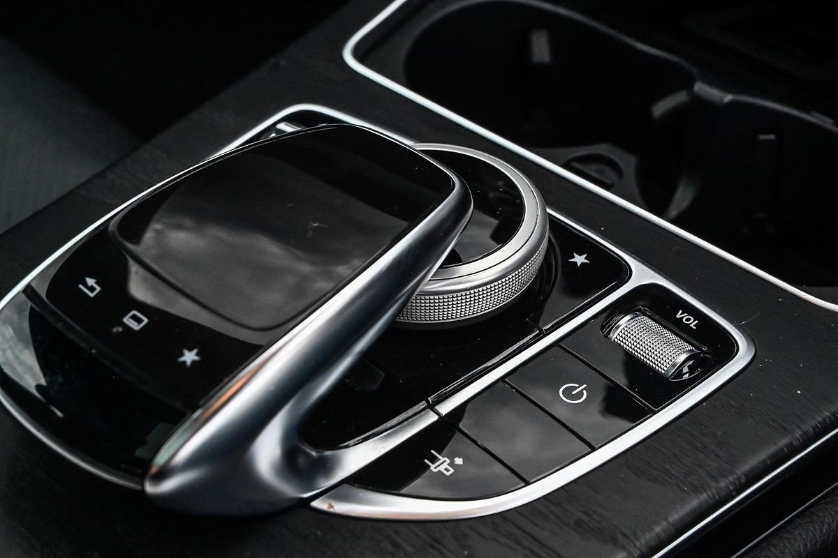 2016 Mercedes-Benz C-Class C200 C205