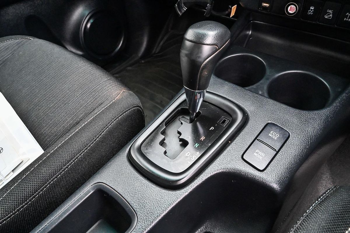 2020 Toyota Hilux SR GUN126R 4X4