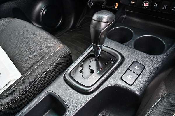 2020 Toyota Hilux SR GUN126R 4X4