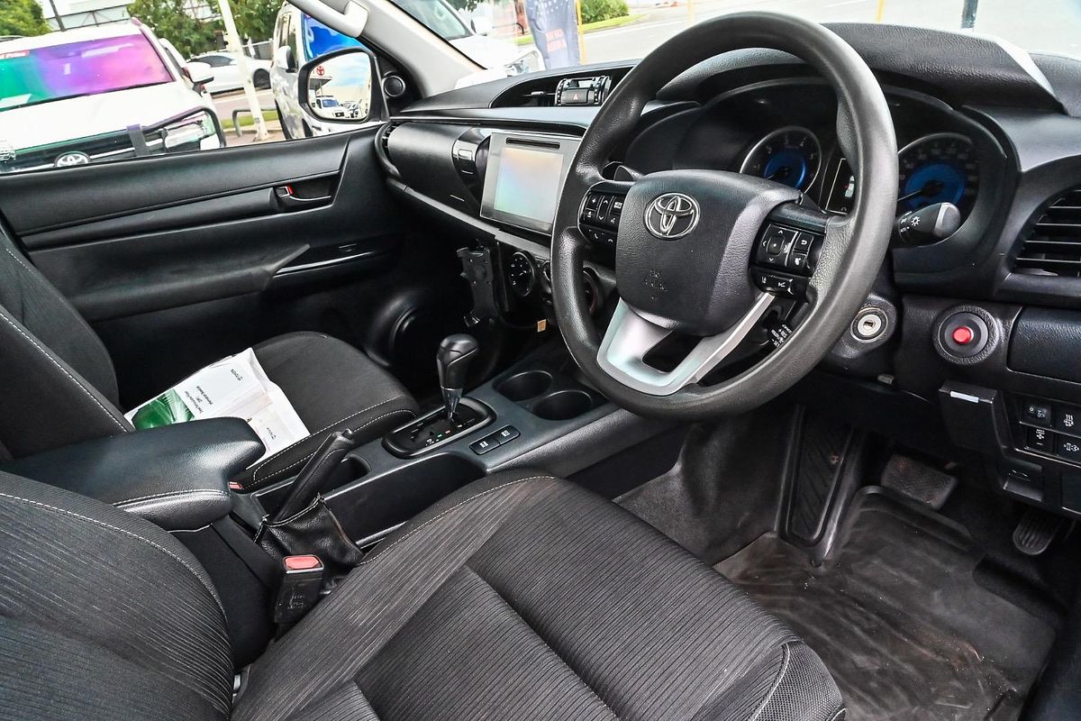2020 Toyota Hilux SR GUN126R 4X4