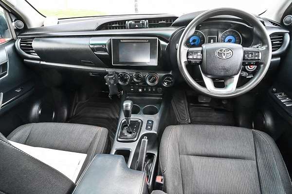2020 Toyota Hilux SR GUN126R 4X4