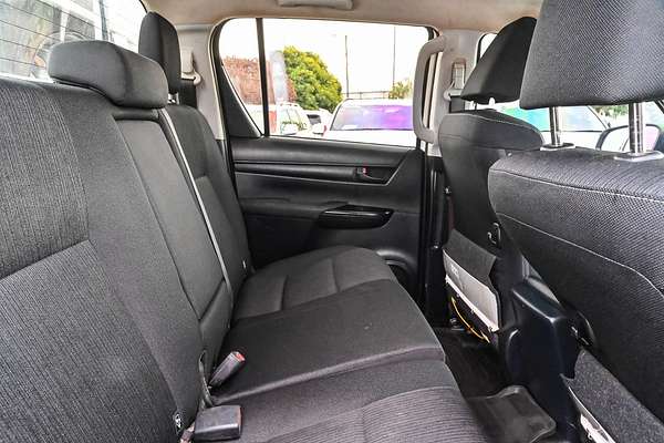 2020 Toyota Hilux SR GUN126R 4X4