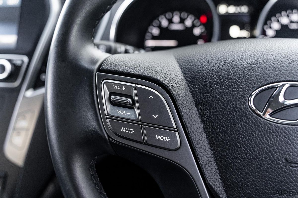 2017 Hyundai Santa Fe Active X DM5 Series II