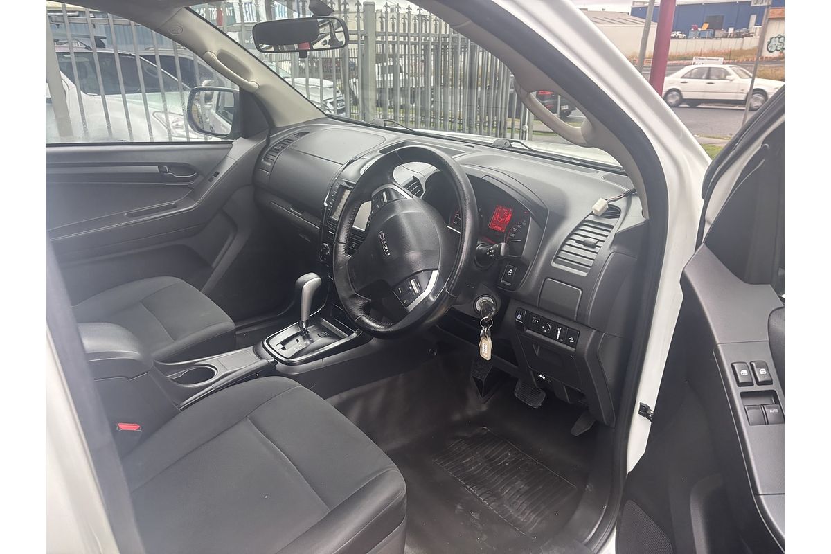 2017 Isuzu D-MAX SX High Ride Rear Wheel Drive