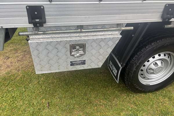 2017 Isuzu D-MAX SX High Ride Rear Wheel Drive