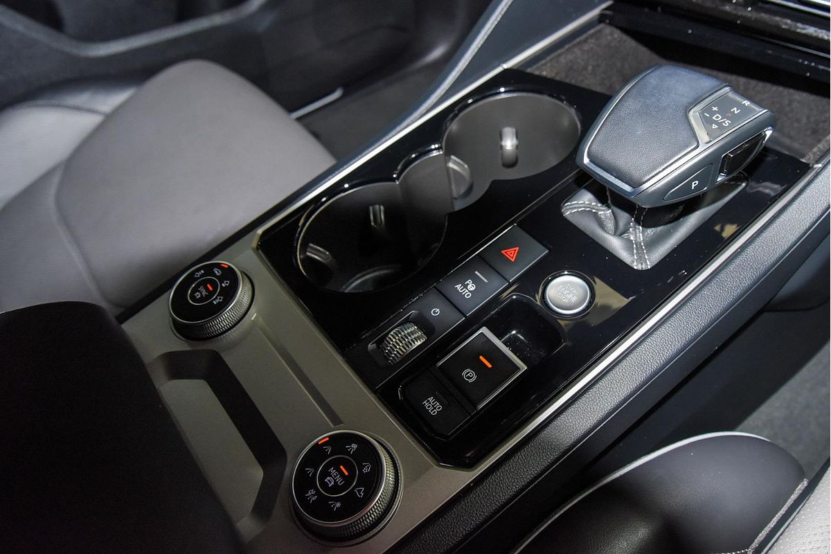 2023 Volkswagen Touareg 210TDI R-Line CR