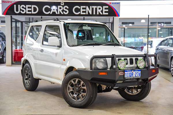 2010 Suzuki Jimny Sierra SN413 T6