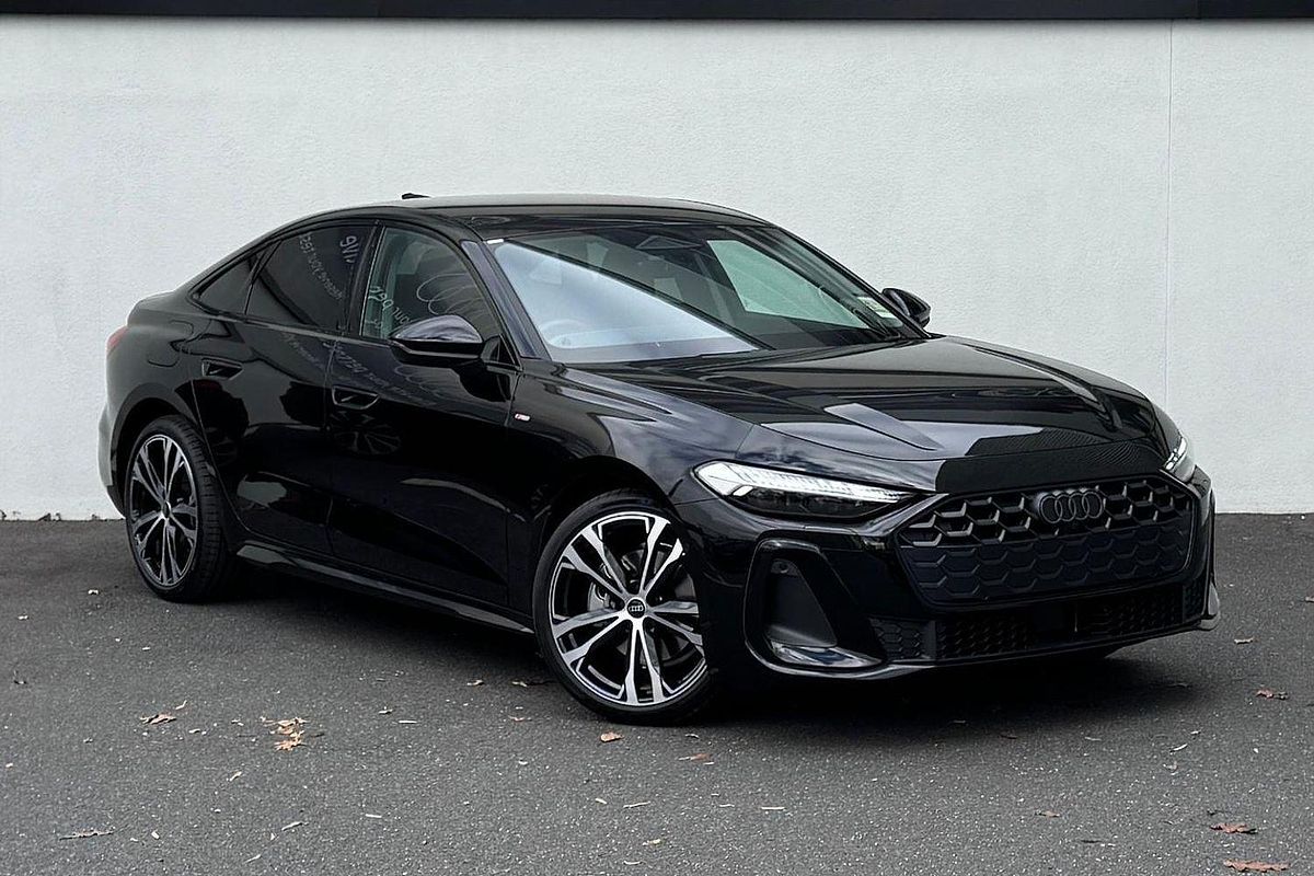 2025 Audi A5 TFSI 150kW S line B10