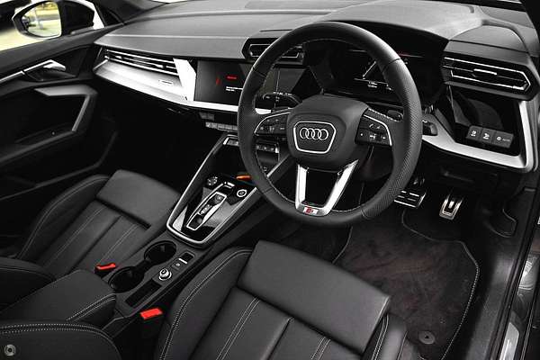 2025 Audi A3 35 TFSI S line GY