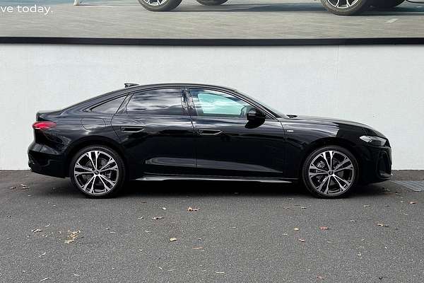 2025 Audi A5 TFSI 150kW S line B10