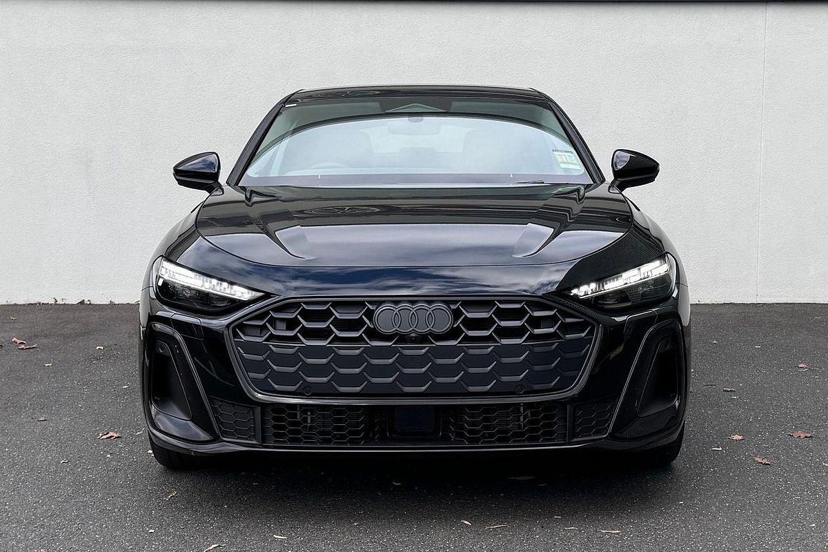 2025 Audi A5 TFSI 150kW S line B10