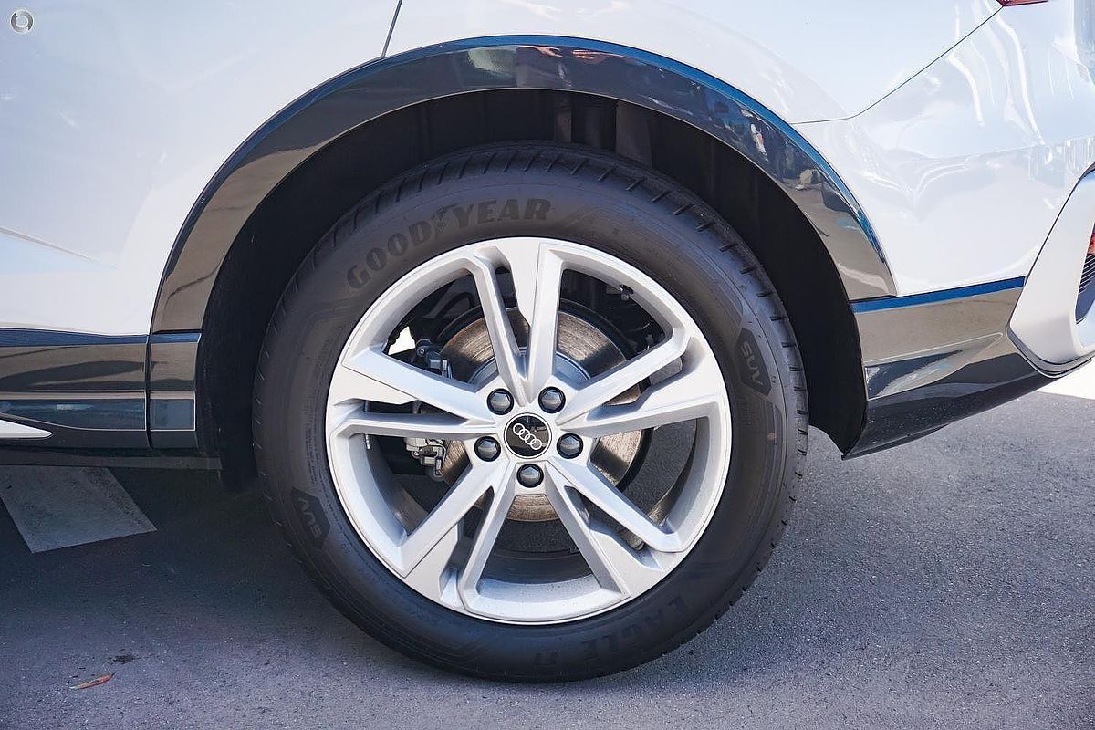 2025 Audi Q3 35 TFSI S line F3