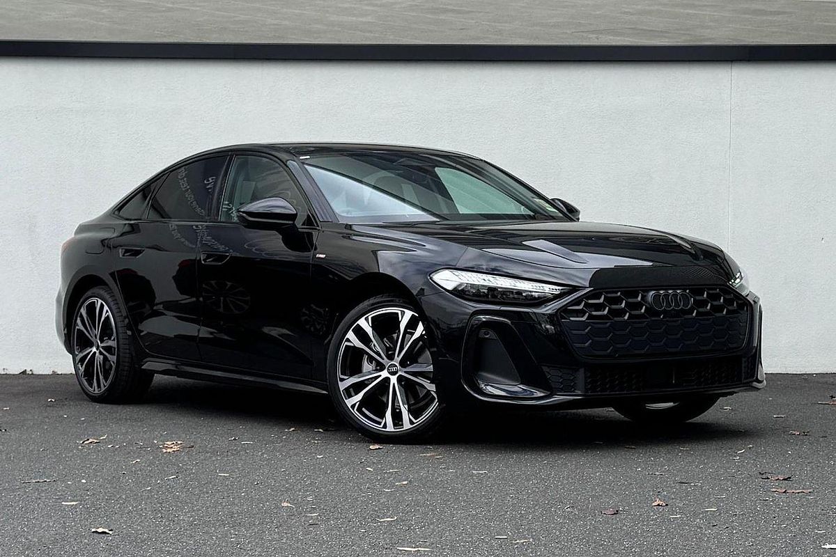 2025 Audi A5 TFSI 150kW S line B10
