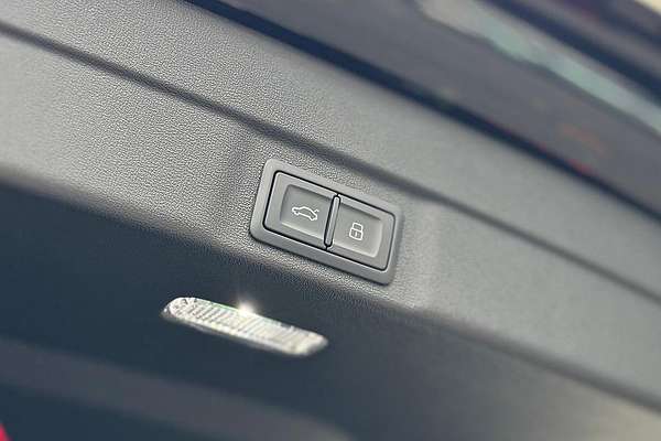 2025 Audi A5 TFSI 150kW S line B10